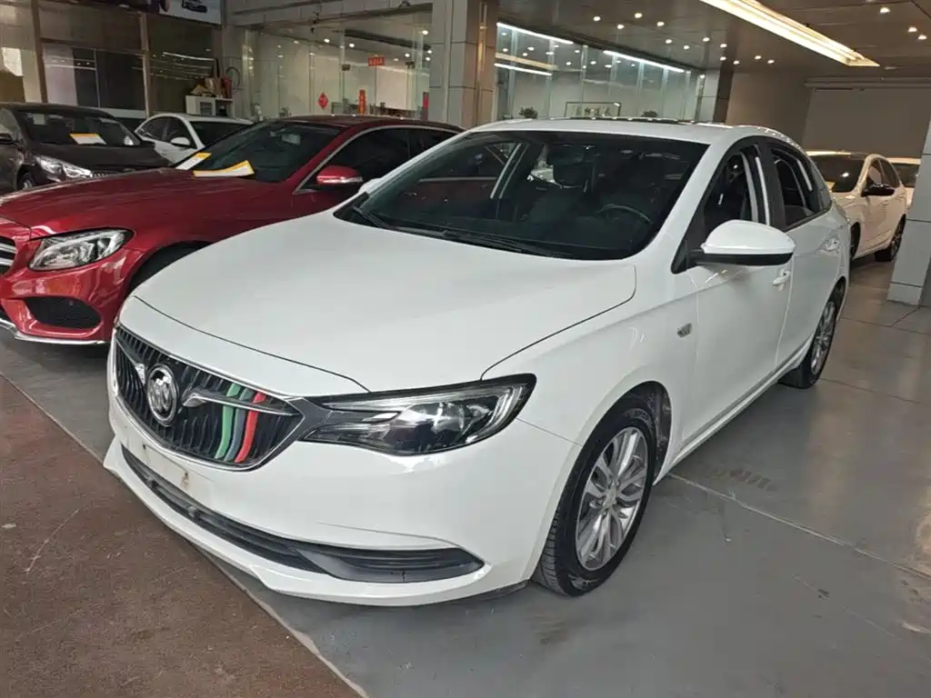 Buick Excelle 2020 — фото 1