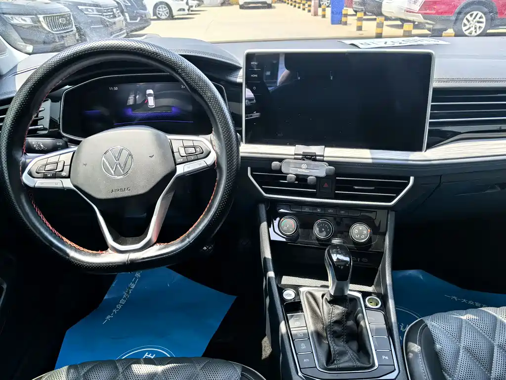 Volkswagen Sagitar 2023