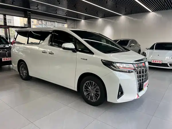 Toyota Alphard 2021