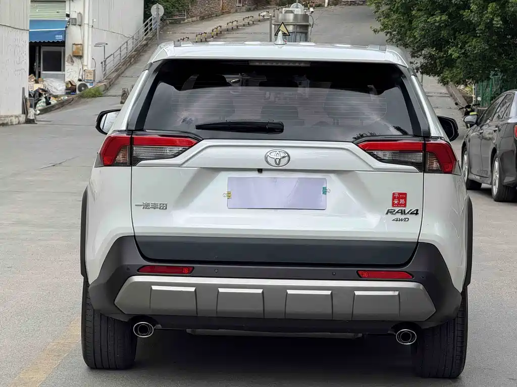 Toyota RAV4 2023