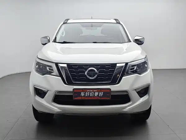 Nissan Terra 2018