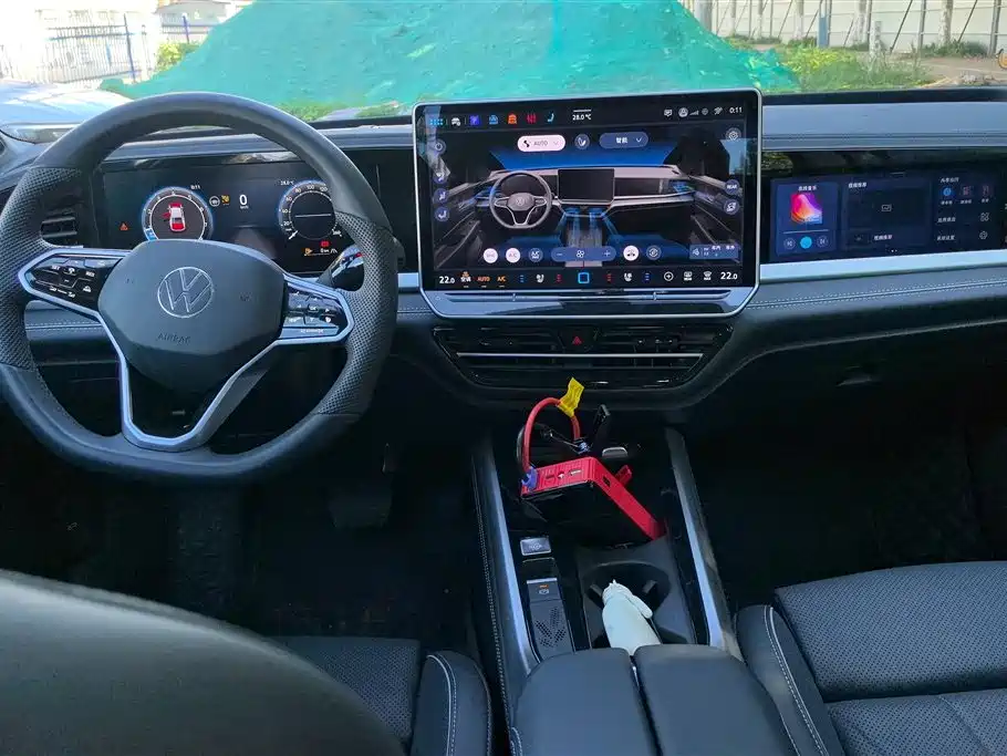 Volkswagen Passat 2024 — фото 16