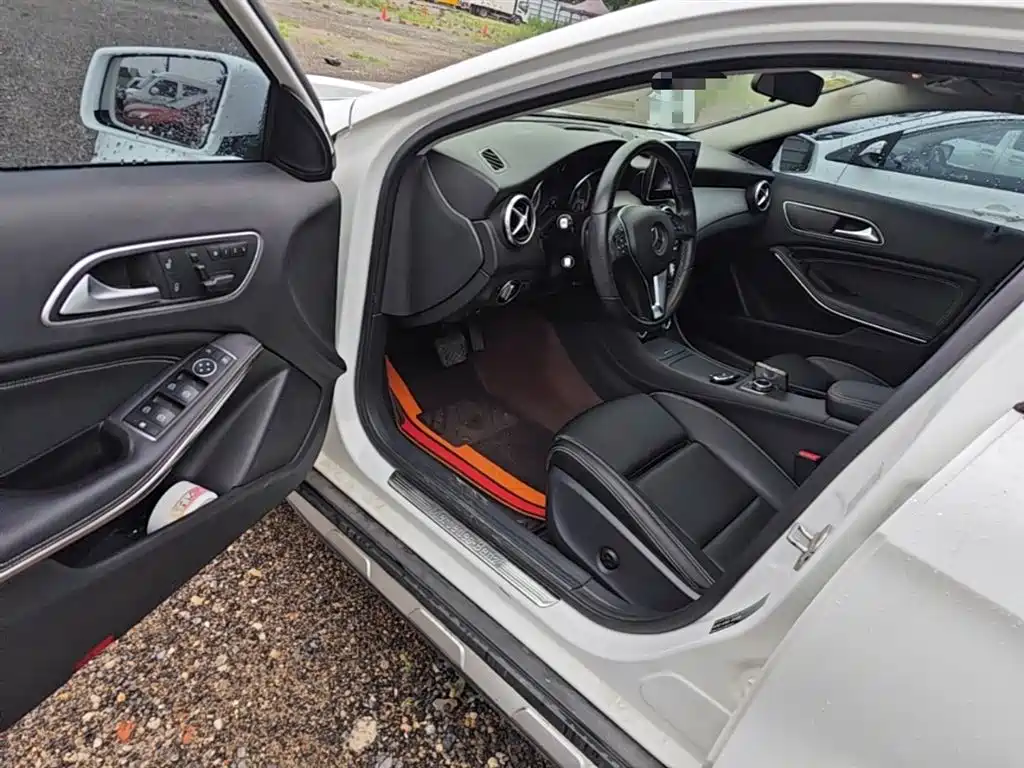 Mercedes-Benz GLA 2017 — фото 16
