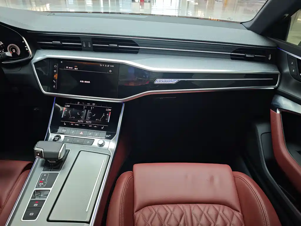 Audi A7L 2023 — фото 15