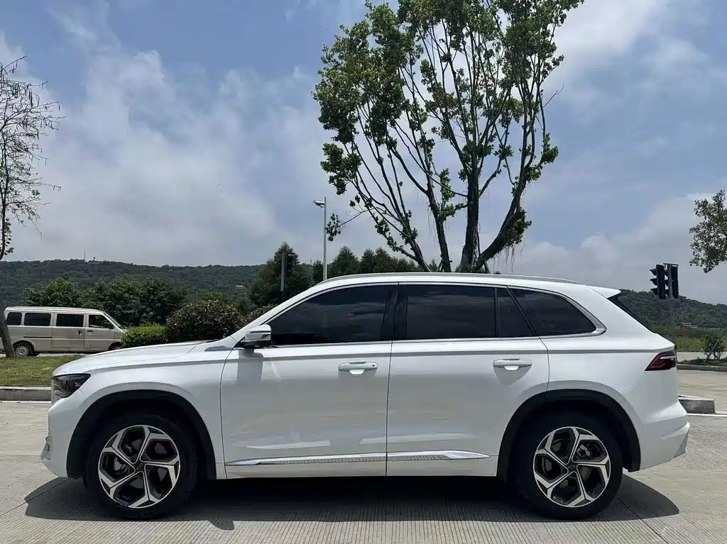 Geely Xingyue L 2023 — фото 3