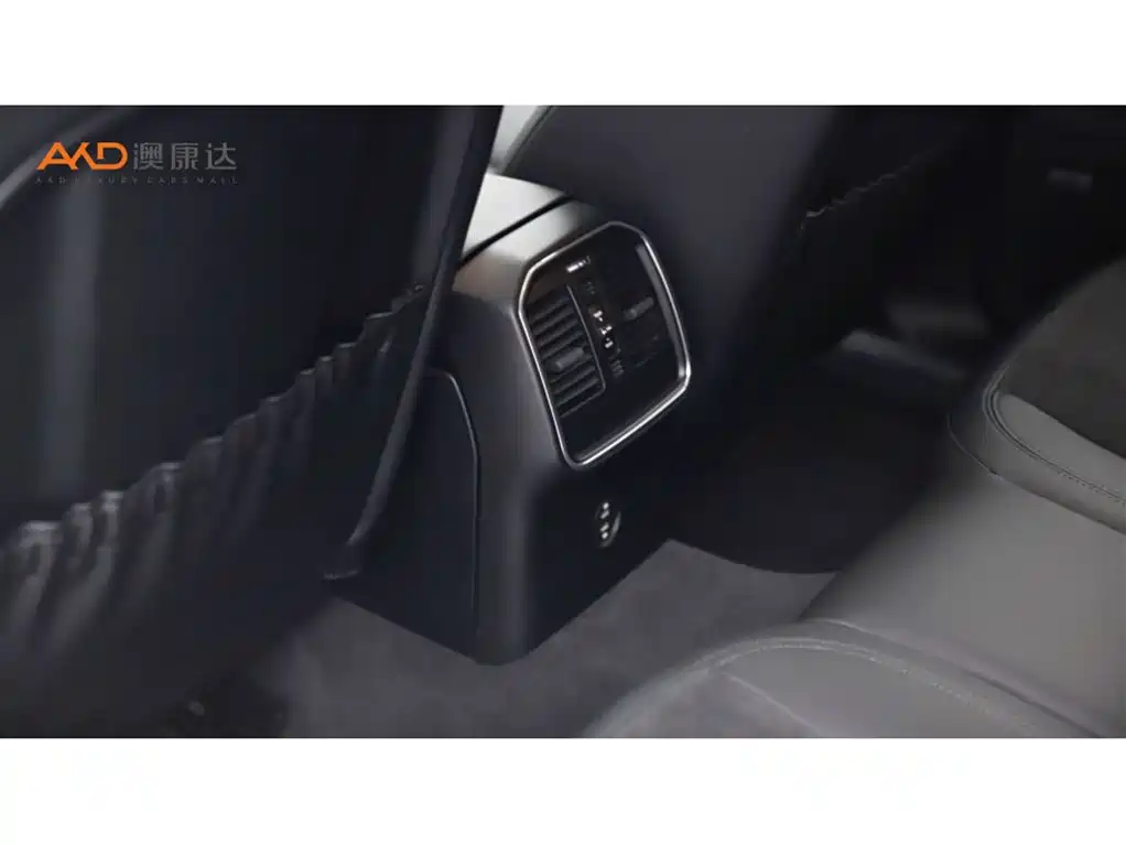 Porsche Macan 2021 — фото 9