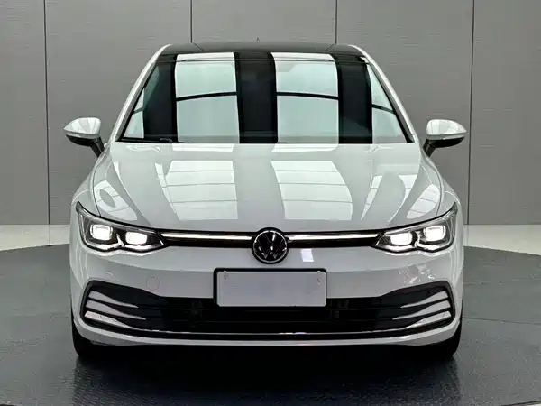 Volkswagen Golf 2021