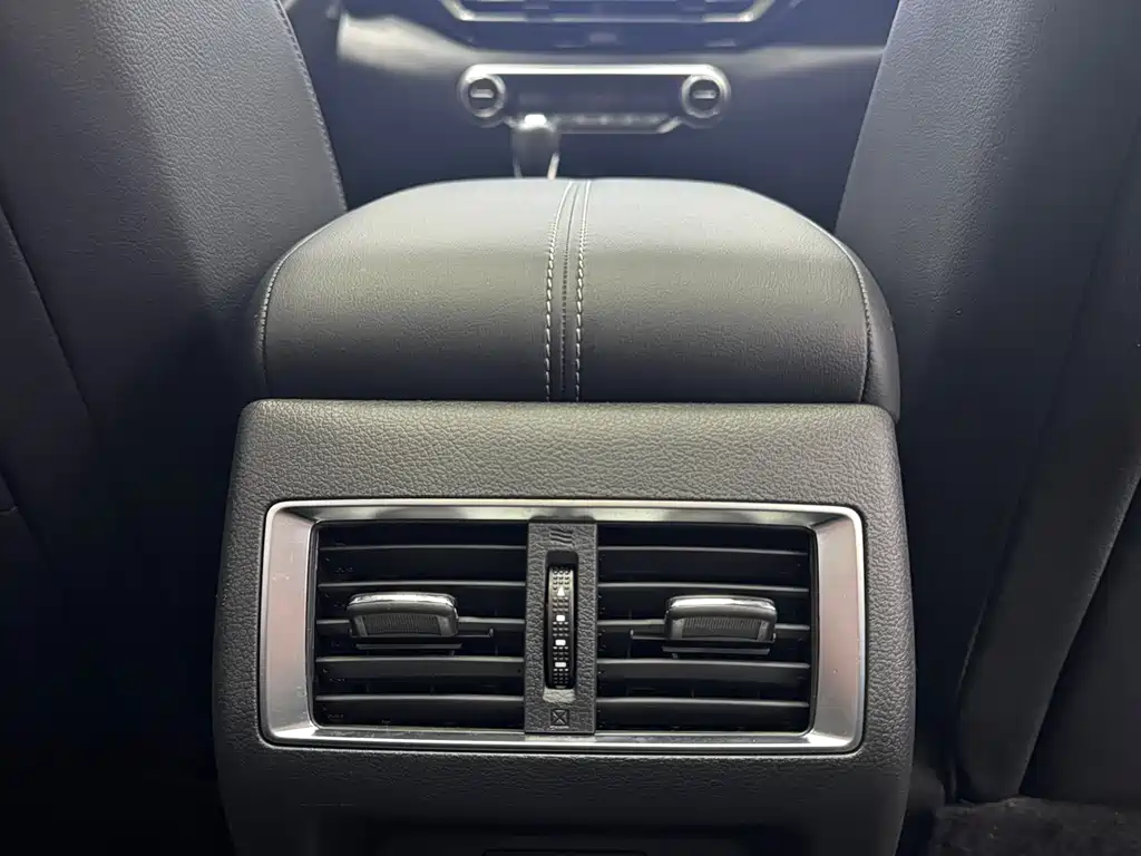 Nissan Teana 2023 — фото 12