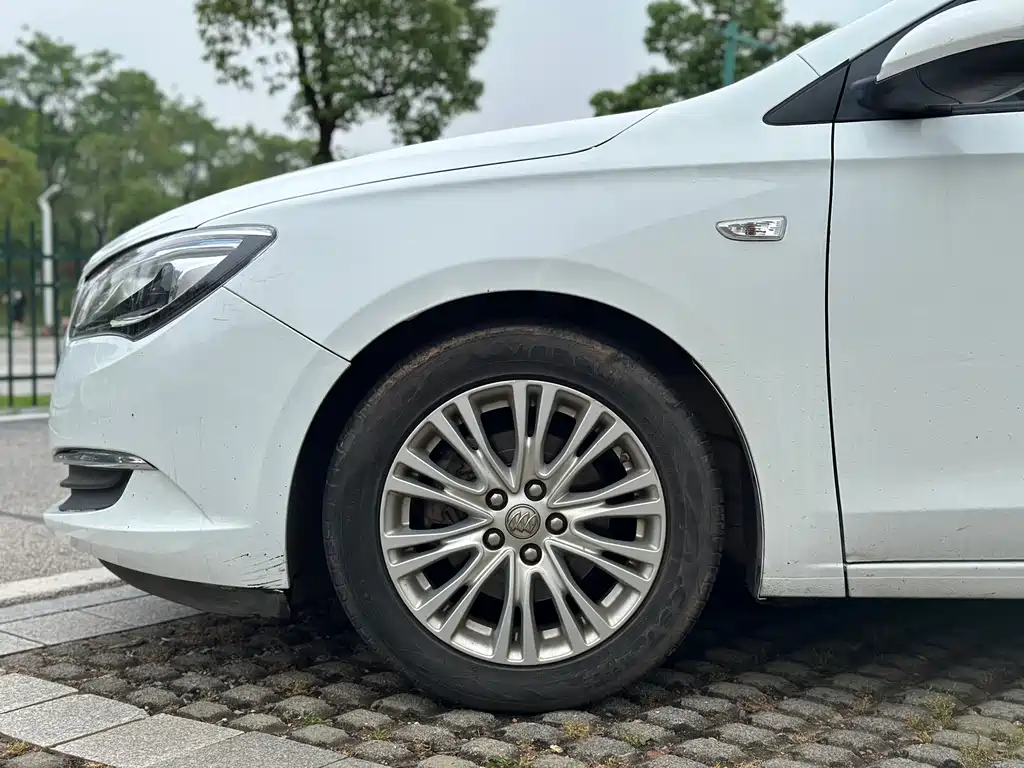 Buick Excelle 2016 — фото 20