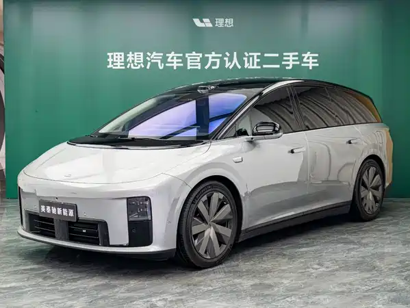 Li Auto i8 2026