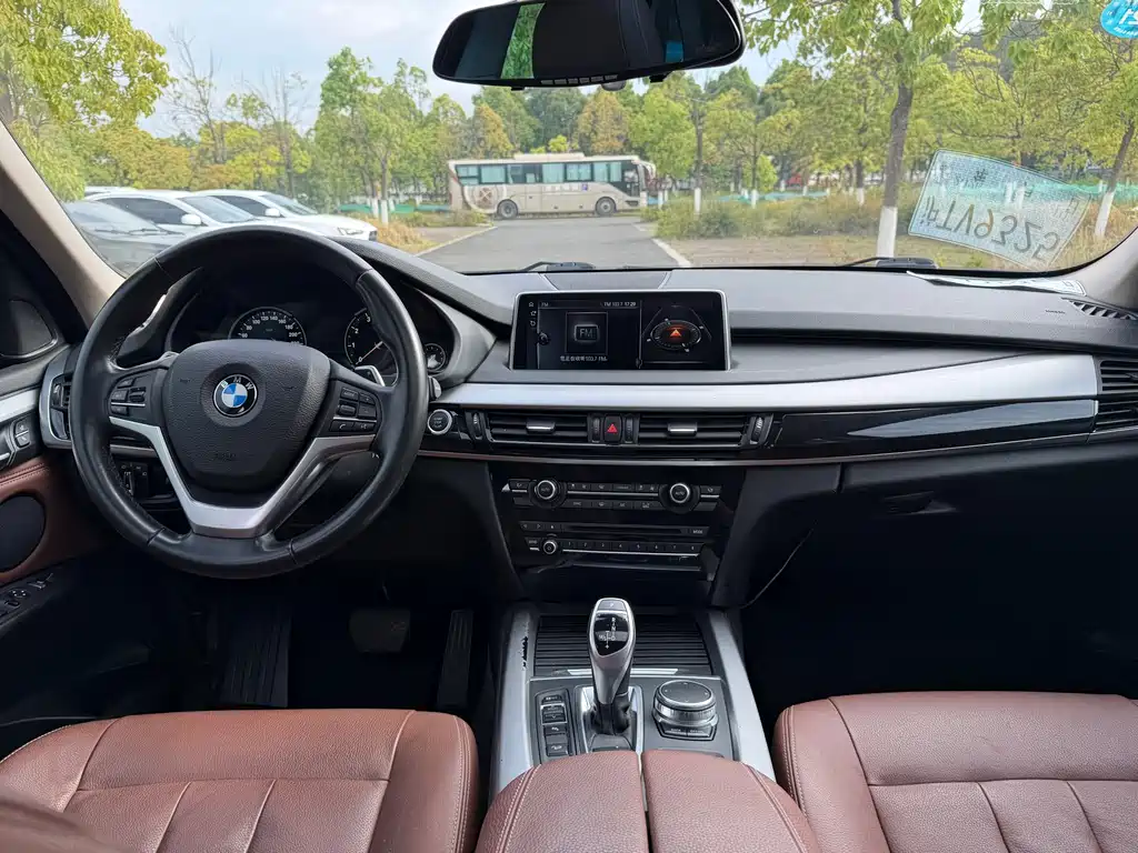 BMW X5 2017 — фото 10