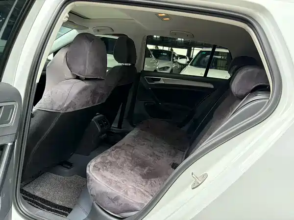 Volkswagen Golf 2020