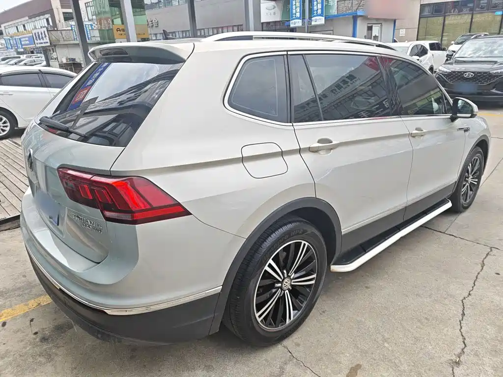 Volkswagen Tiguan L 2019 — фото 6