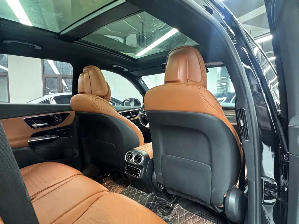 Mercedes-Benz GLC 2023 — фото 18