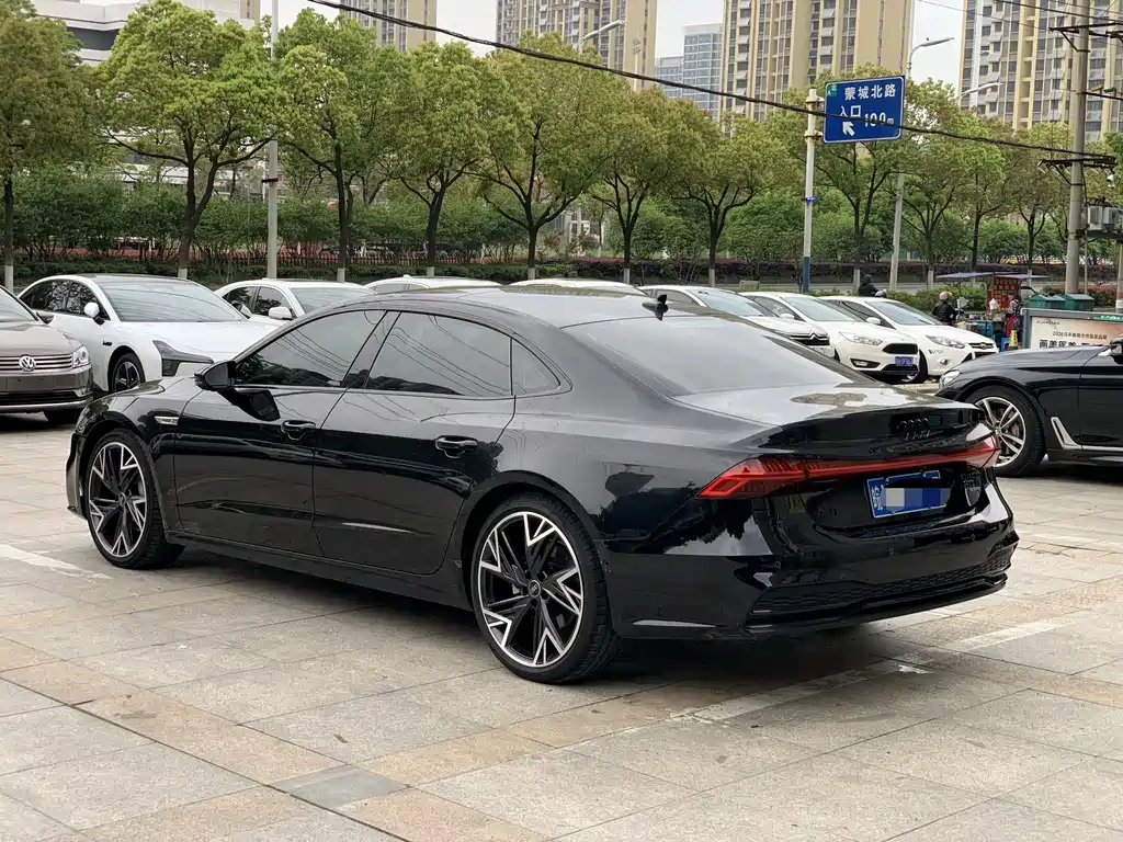 Audi A7L 2023 — фото 6