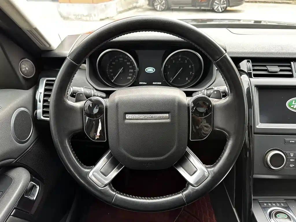 Land Rover Discovery 2019 — фото 15