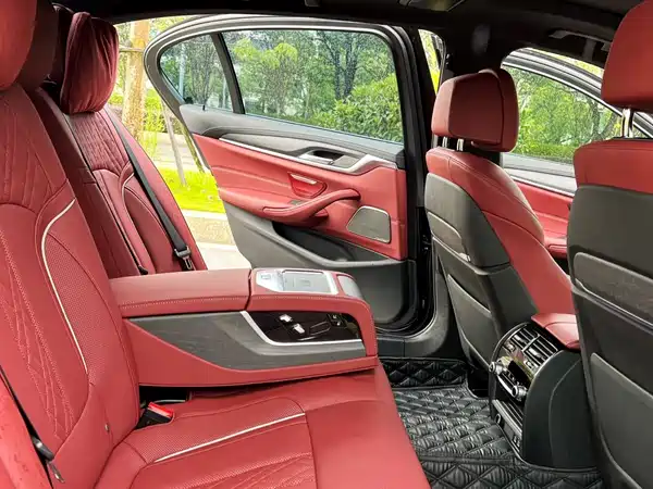 BMW 5 Series 2023