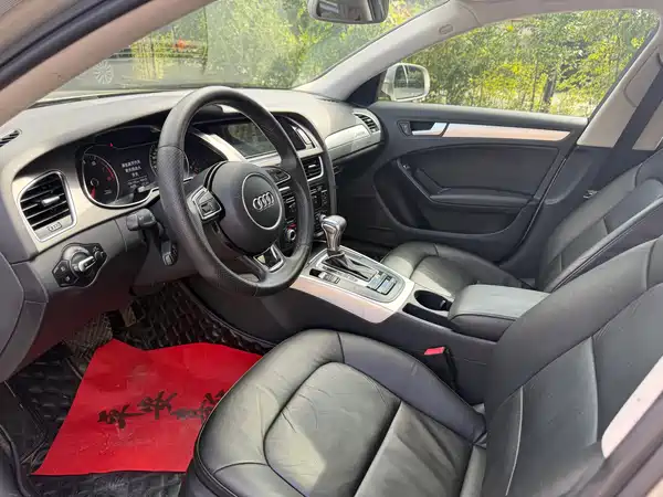 Audi A4L 2015