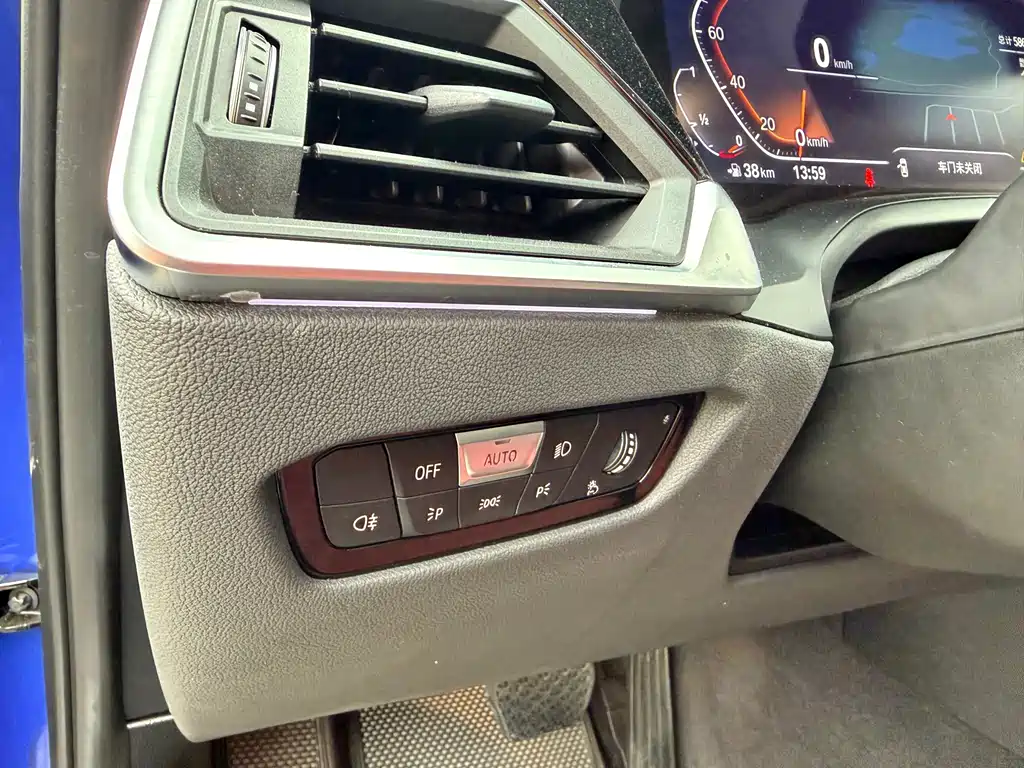 BMW 3 Series 2021 — фото 10
