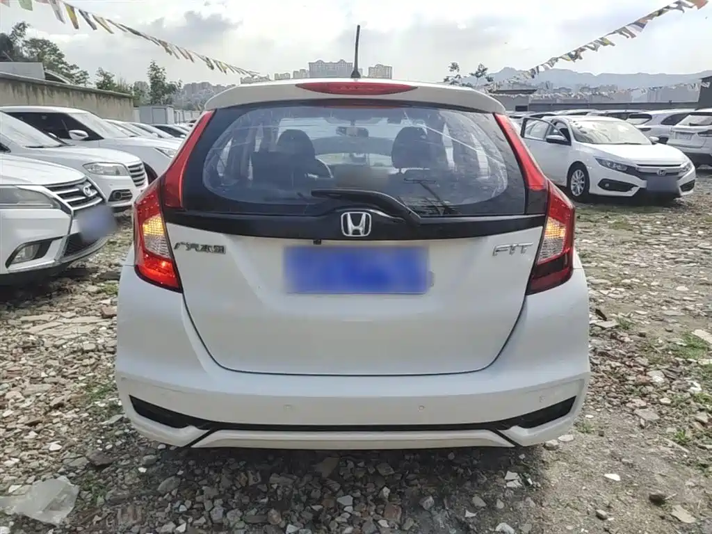 Honda Fit 2018 — фото 6