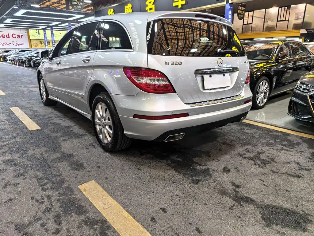 Mercedes-Benz R-Class 2015 — фото 10