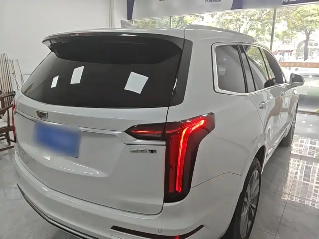 Cadillac XT6 2021
