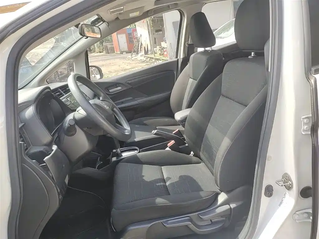 Honda Fit 2018 — фото 15