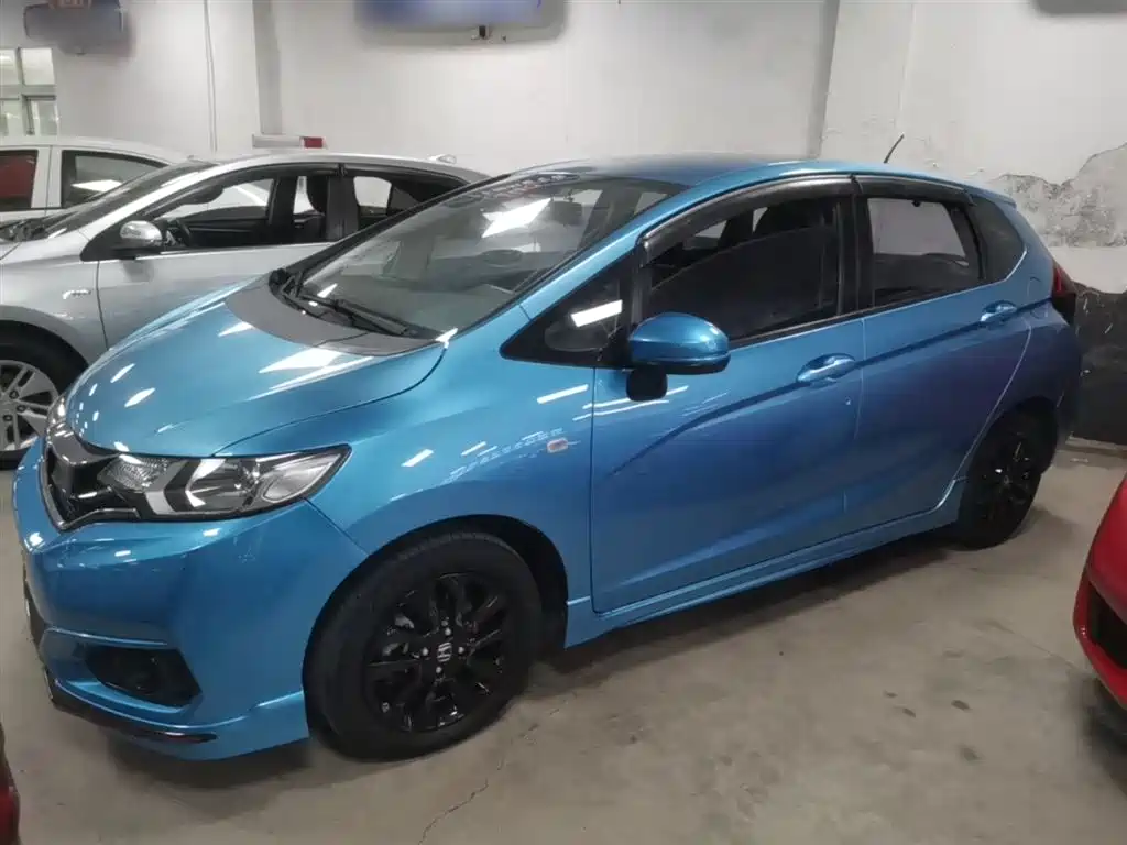 Honda Fit 2018 — фото 2