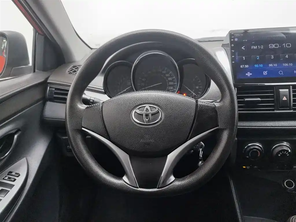 Toyota Vios 2014 — фото 11