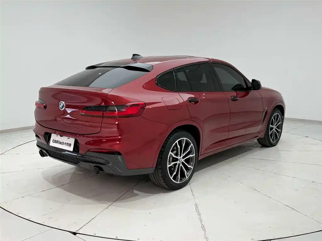 BMW X4 2021 — фото 8