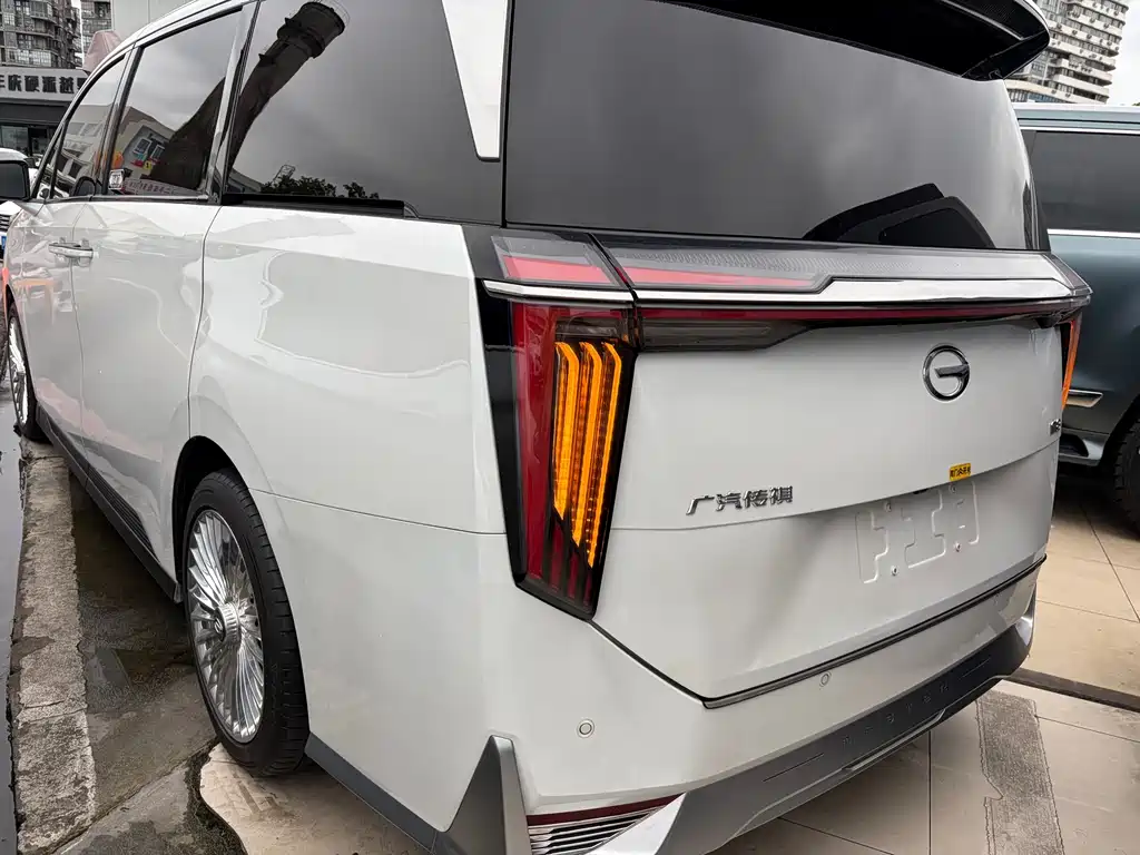 GAC Motor Trumpchi M8 2023 — фото 14