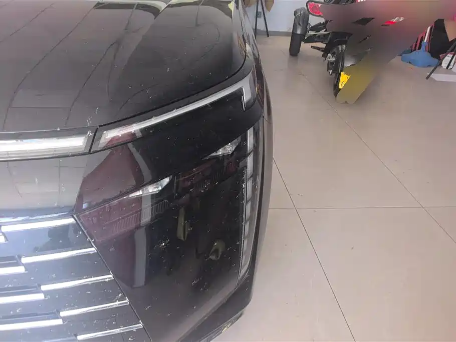GAC Motor E8 PHEV 2024