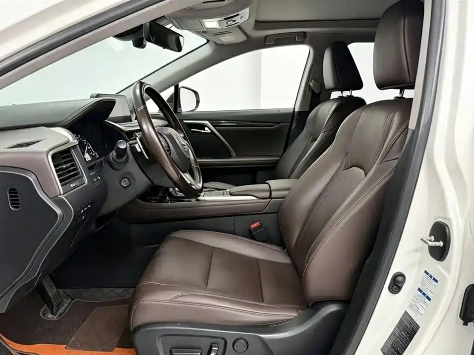 Lexus RX 2021