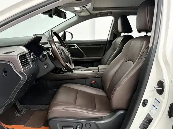 Lexus RX 2021