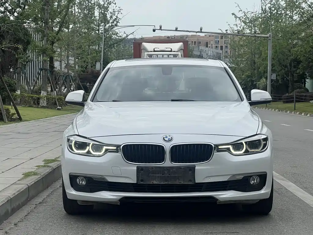 BMW 3 Series 2016 — фото 3