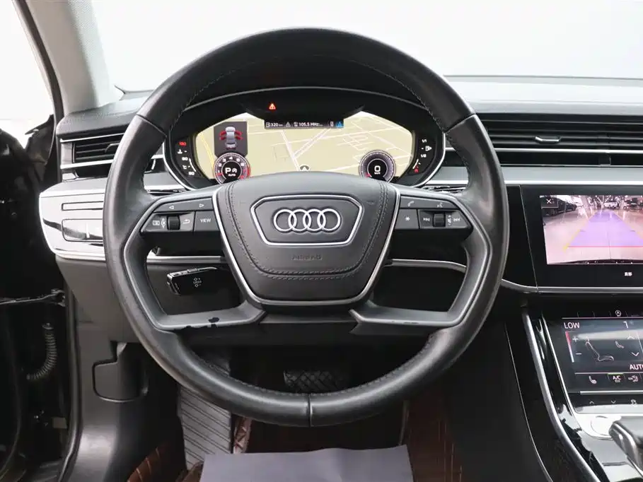 Audi A8 2018 — фото 15