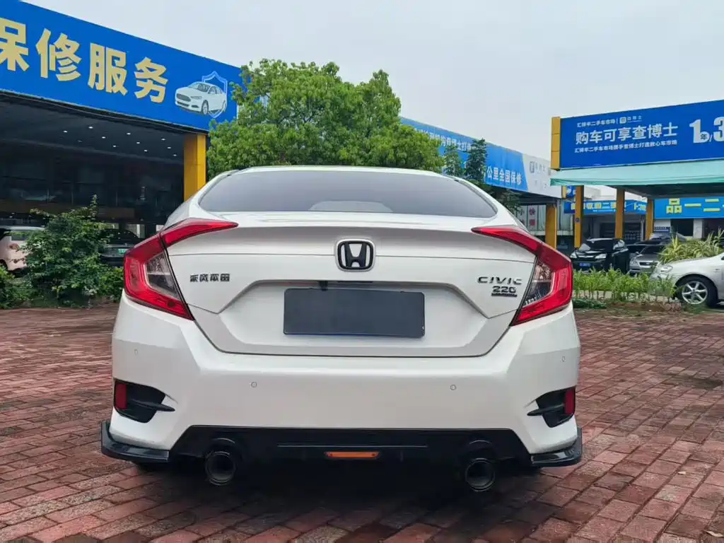 Honda Civic 2020 — фото 9