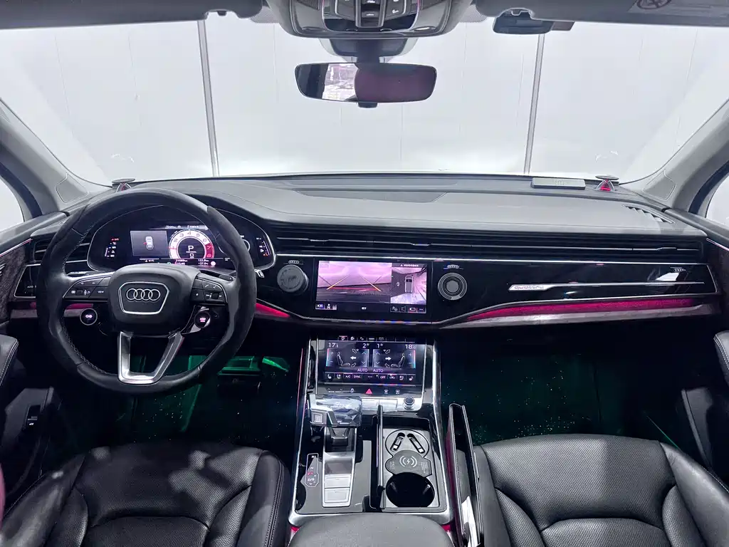 Audi Q7 2024 — фото 19