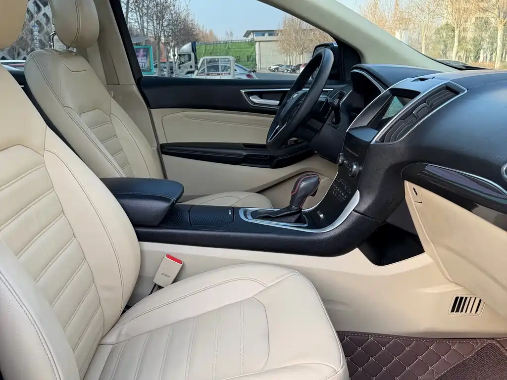 Ford Edge 2015 — фото 10