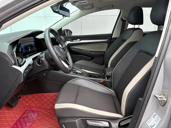 Volkswagen Golf 2023