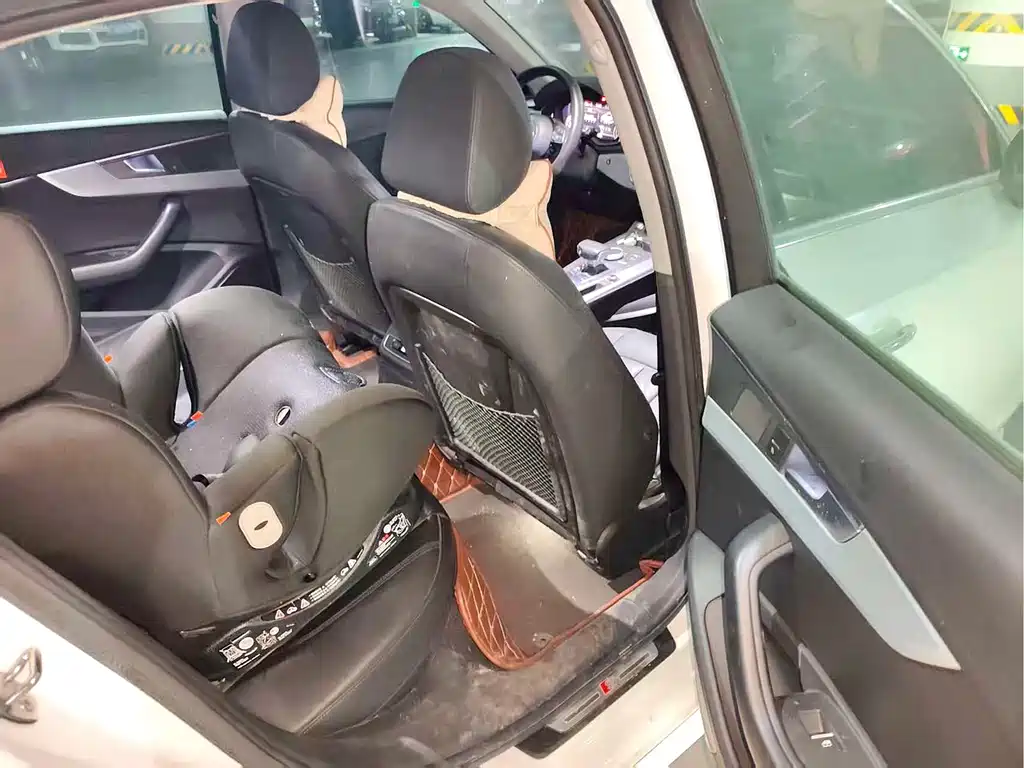 Audi A4L 2017