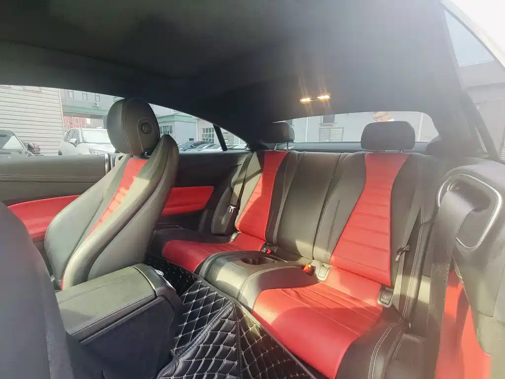 Mercedes-Benz E-Class 2019 — фото 15