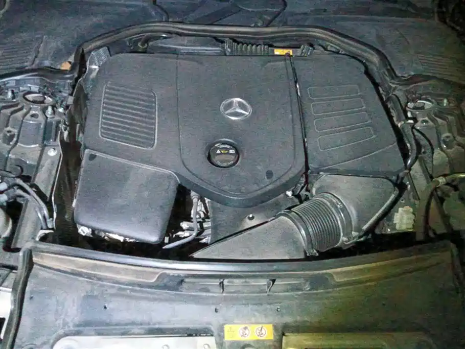 Mercedes-Benz C-Class 2024 — фото 10