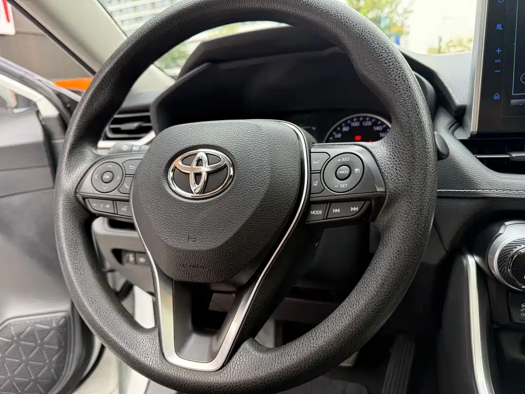 Toyota Wildlander 2021 — фото 17