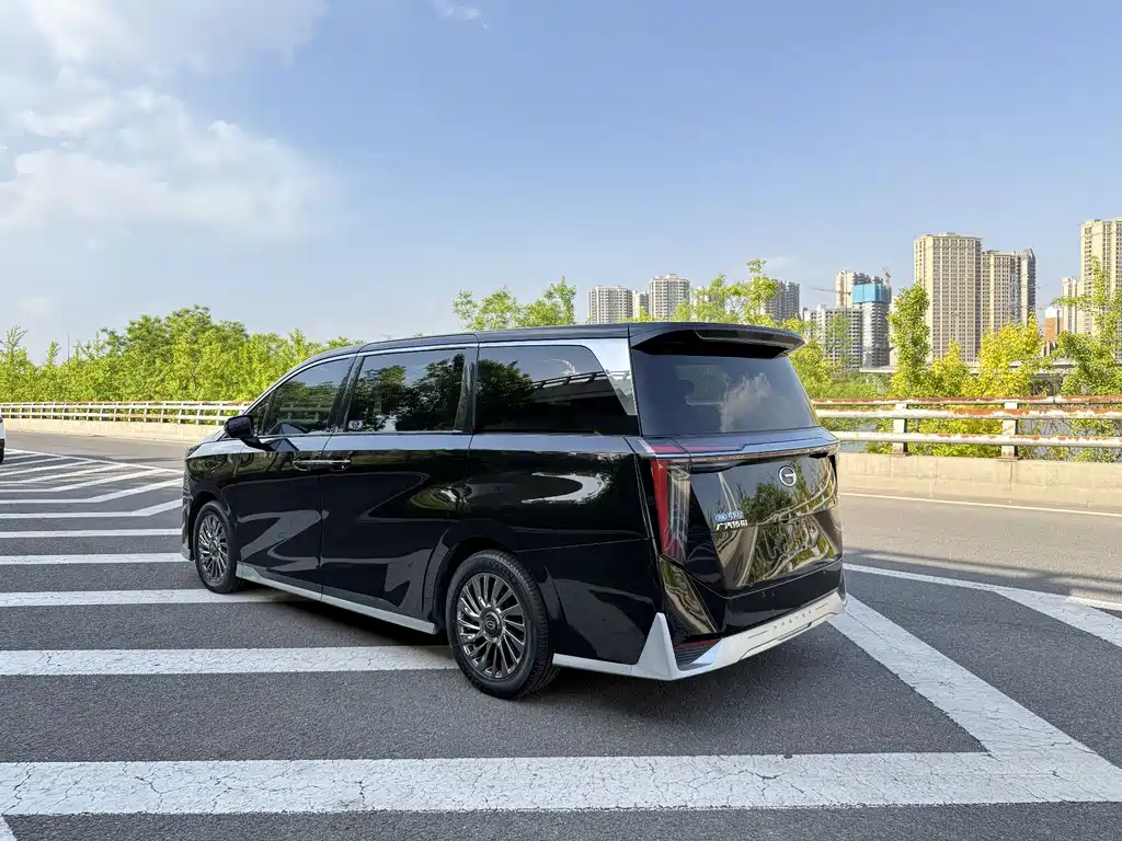 GAC Motor Trumpchi M8 2023 — фото 10