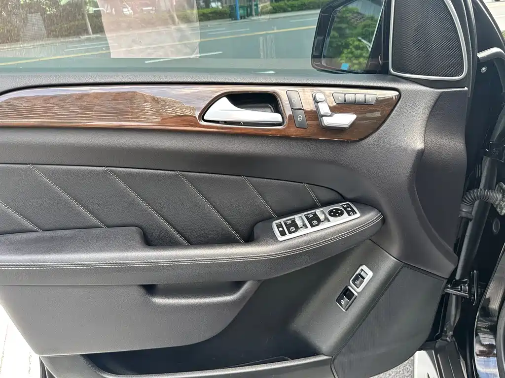 Mercedes-Benz GLS 2016