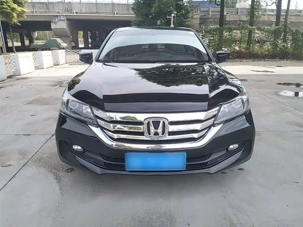 Honda Accord 2015 — фото 3