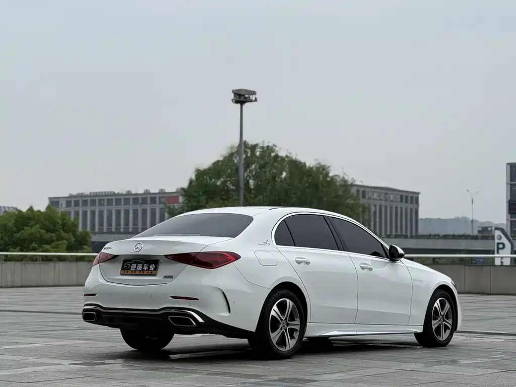 Mercedes-Benz C-Class 2022 — фото 6