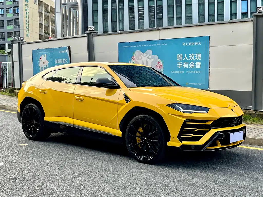 Lamborghini Urus 2021 — фото 3