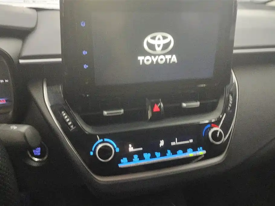 Toyota Allion 2022 — фото 13